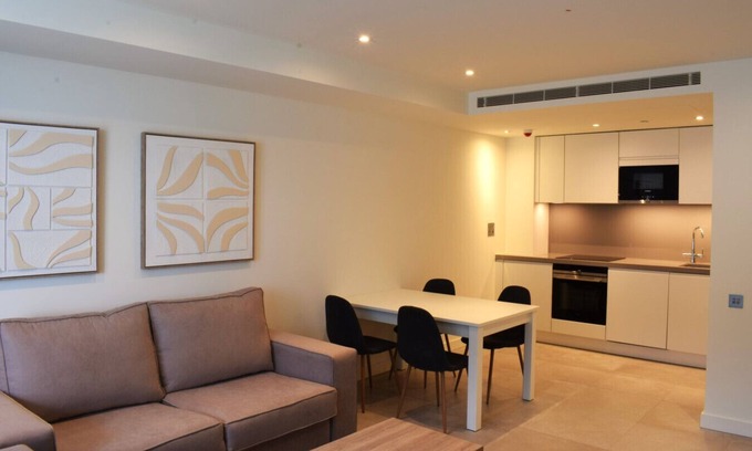 Gibraltar Apartment | 14th floor 2 bedroom retreat