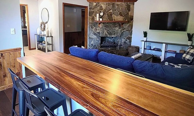 Greenville - Spartanburg House | 15 Fisher's Paradise on Lake Saluda w Boat Ramp