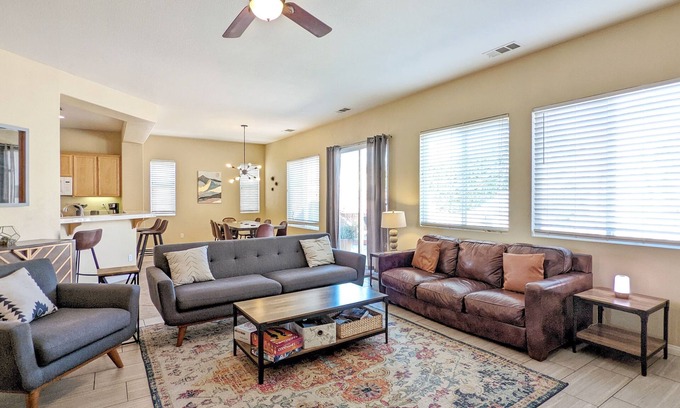 Desert Hot Springs House | 15 min to PalmSprings, Huge Desert Oasis w Pool+Spa 🌈 Sleeps 10