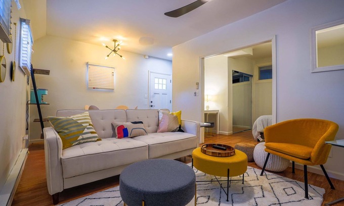 Hillwood House | 15 min to the Heart of Nash!