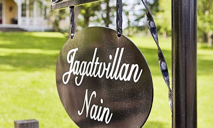 Hjortkvarn House | 15 person holiday home in HJORTKVARN-By Traum