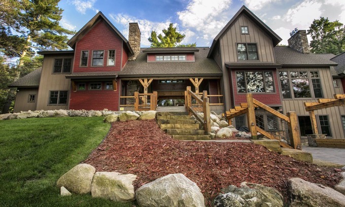 Crosslake House | 178' of Sandy Lake Shore on Private Lake