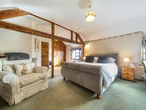 Rhydycroesau House | 18th Century Farmhouse, England Wales Border, Breathtaking Views