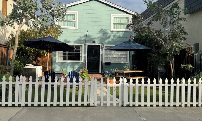 Balboa Island Cottage | 1920 Balboa Island Cottage