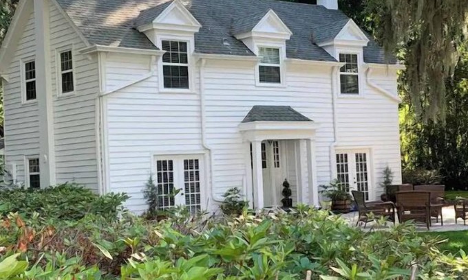 Green Cove Springs House | 1920 Carriage House on Private 5 Acre Riverfront Parklike Estate with DOCK