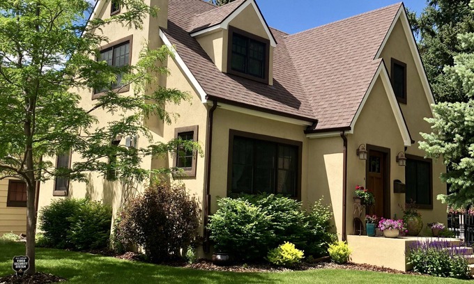 Lander House | 1938 Home In The Heart Of Lander