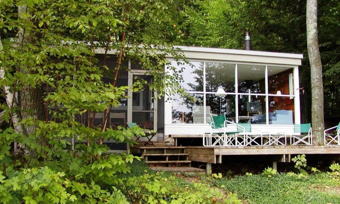 Glen Arbor Cottage | 1938 Lakeside Cottage - Big Glen Lake Waterfront, Historic 30's Modern Cabin