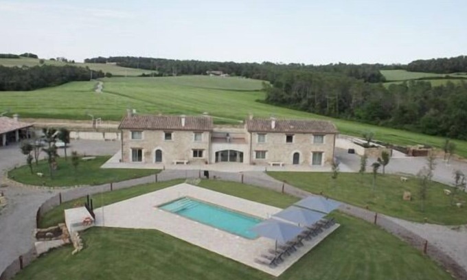 Fontcoberta Cottage | 19th century Charming rural house in Catalonia near Girona with pool, barbecue.