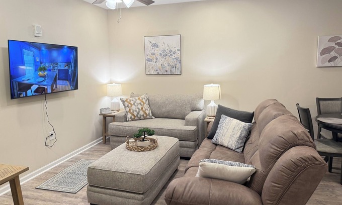 Huntsville Apartment | 1A luxury brand new apartment in hsv near aquatic center, hospitals and mall.