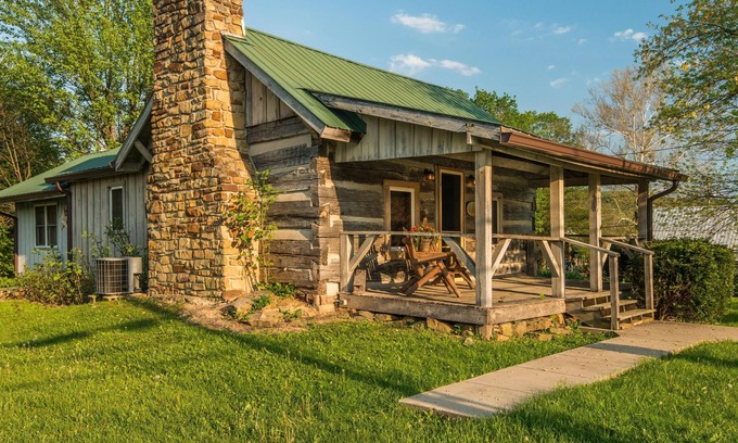 Helmsburg Cabin | 1BR, 1BA Log Cabin
