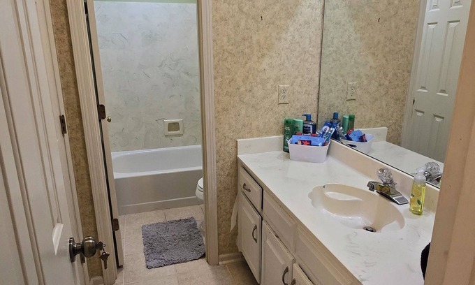 Lakeland House | 1BR/1BA on a 2 acre Wooded Lot - See the Deer!