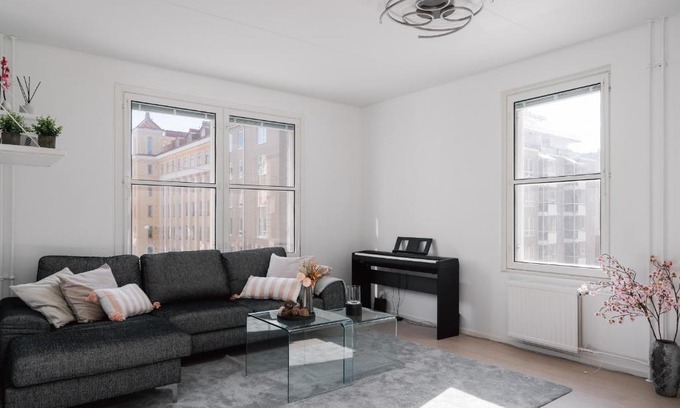 Hietalahti Apartment | 1BR City Apartment with Balcony Next to the Sea