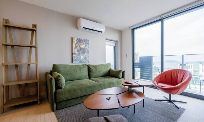 Santa Ana Apartment | 1BR in Casco View Life