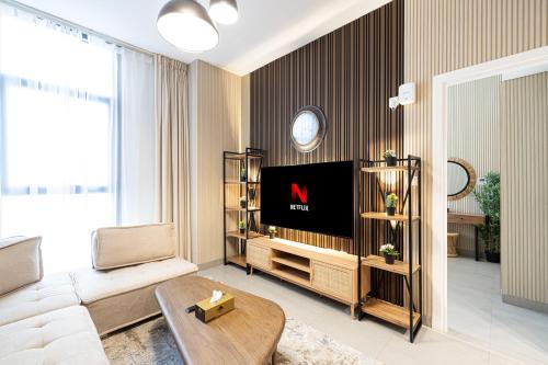 Sharjah Apartment | 1BR The Wanderer Private Home in Sharjah