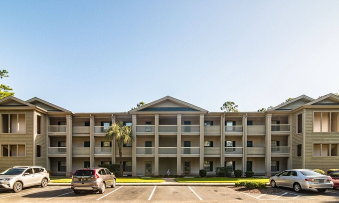 Pawleys Island Condo | 1st Floor Condo True Blue Golf/Tennis/Pool Accessible Close to Beach 54D