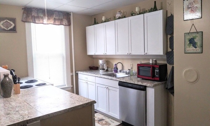 Concord Apartment | 1st Floor Suite in the Heart of Concord