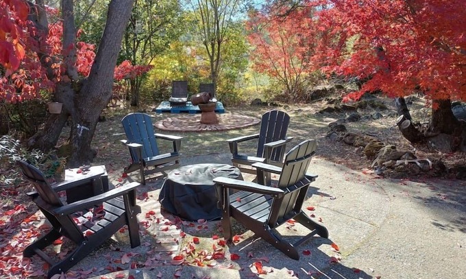 Loomis House | 2.5 Acre Folsom Lake Resort 6 Rooms Host 18