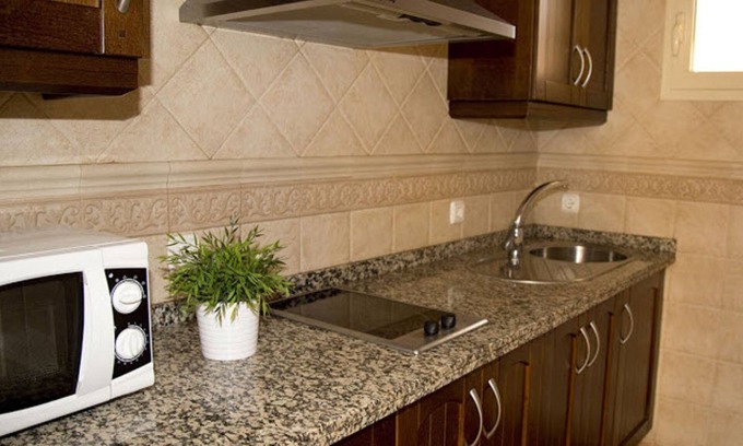 La Linea de la Concepcion Apartment | 2 bedroom apartment with garden block 1 (Apartment 2)