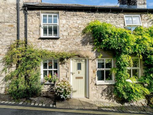 Kirkby Lonsdale House | 2 Bed in Kirkby Lonsdale 78505