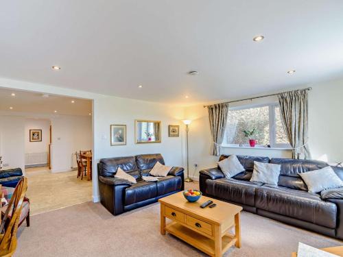 Langtoft House | 2 Bed in Langtoft 82339