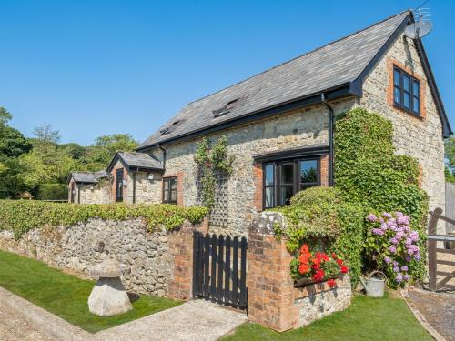 Godshill House | 2 bed property in Godshill Isle of Wight IC149