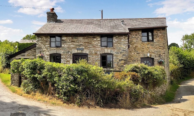 Builth Wells Cottage | 2 bedroom accommodation in Crickadarn, near Brecon