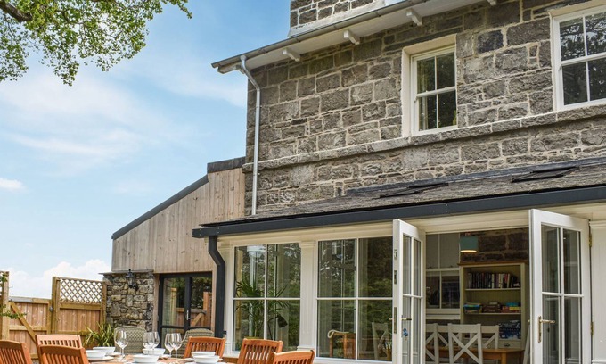 Colby Cottage | 2 bedroom accommodation in Castletown