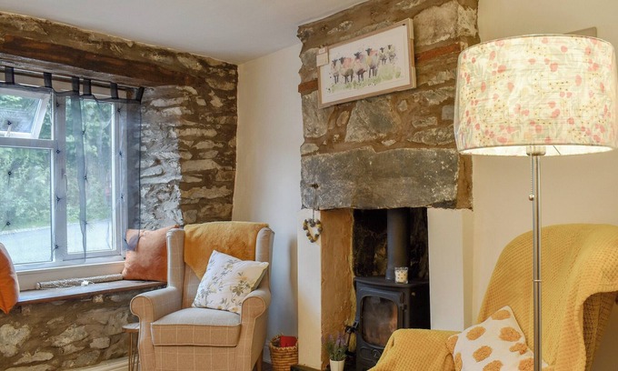 Spark Bridge Cottage | 2 bedroom accommodation in Spark Bridge, near Ulvertson