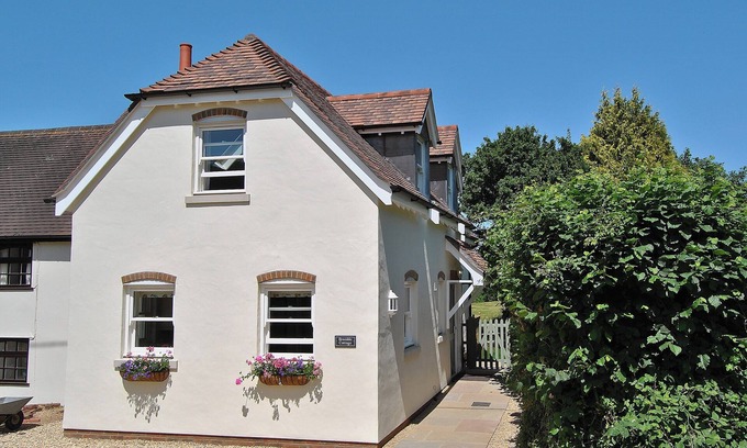 Wimborne Cottage | 2 bedroom accommodation in Wimborne