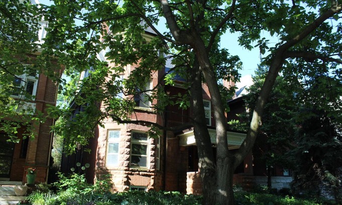 Central West End House | 2-Bedroom Apartment on 3rd Floor of 1895 Victorian Home w secured side entrance