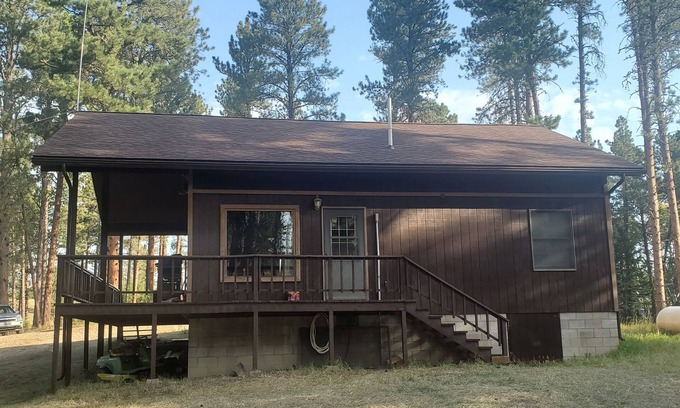 Lewistown Cabin | 2-bedroom cabin 19 miles N of Lewistown MT that sleeps 10-11 people.