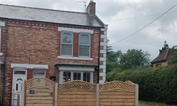 Great Ayton House | 2 bedroom cottage in Great Ayton near Roseberry Topping, North York Moors, Coast