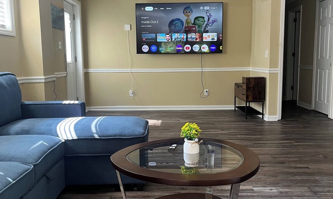 Dalton Apartment | 2-bedroom Duplex with AC, WiFi in delightful Dalton