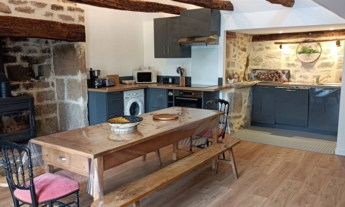 Saint-Julien-le-Pelerin House | 2 Bedroom Private vacation home in St julien le pèlerin