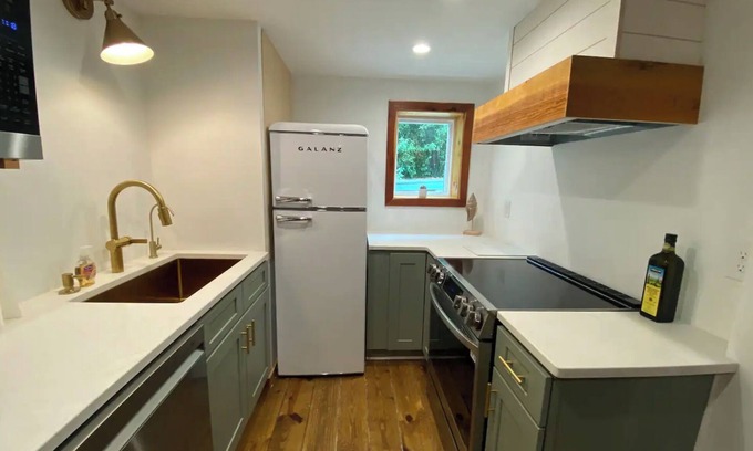 Emerald Isle House | 2-bedroom, Oceanside unit in Emerald Isle w/kids bunk room, 3-min walk to beach