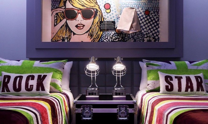 Florida Center Hotel | 2-Bedroom Suite at a 4⭐️ Hotel