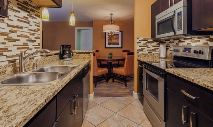 Las Vegas Villa | 2-bedroom villa on superb Las Vegas strip ! Just steps away from Sphere !