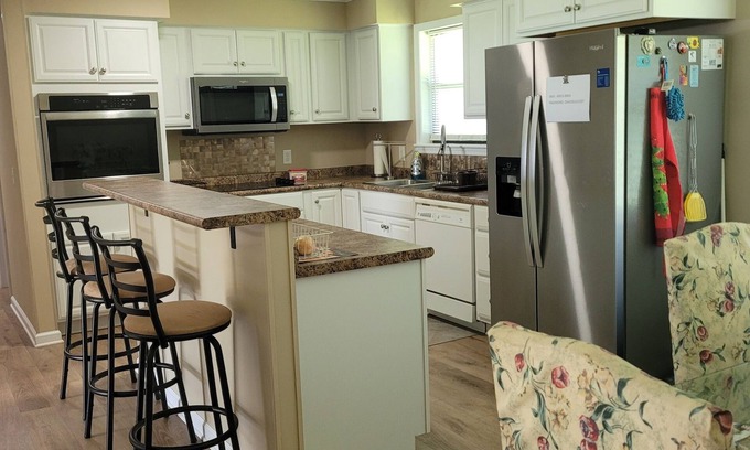 Lanett House | 2 bedrooms, 1.5 baths, Newly renovated. Centrally located.