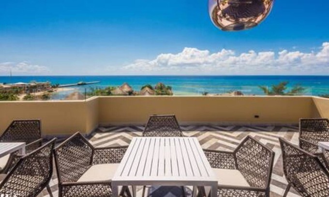 Centro Condo | 2 Br. with Rooftop Pool and Stunning Ocean View