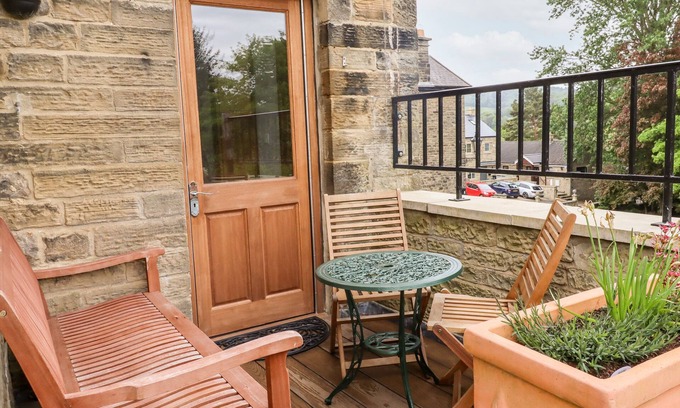 Pateley Bridge Cottage | 2 CHEWS COTTAGE, family friendly, with a garden in Pateley Bridge