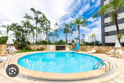 Aparecida Apartment | 2 Dormitorios, Piscina Frente ao Mar