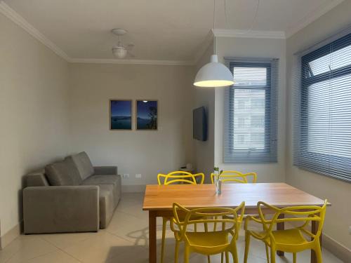 Barra da Lagoa Apartment | 2 Dorms com ar split nos quartos, piscina, Wi-fi e 5min a pé da Praia do Itaguá