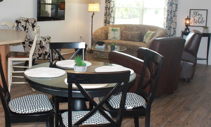 Duval House | 2 KING BEDS in Village of Duval + Gas Cart - 2BR/2BA CHARM! + LOCATION!