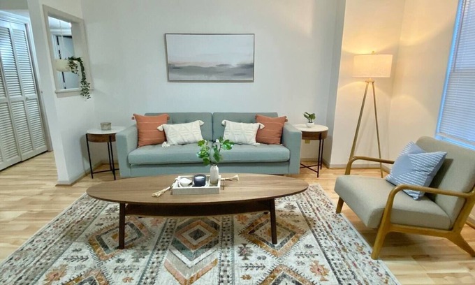 North Camellia Acres Apartment | 2 King Beds + quiet + ground floor