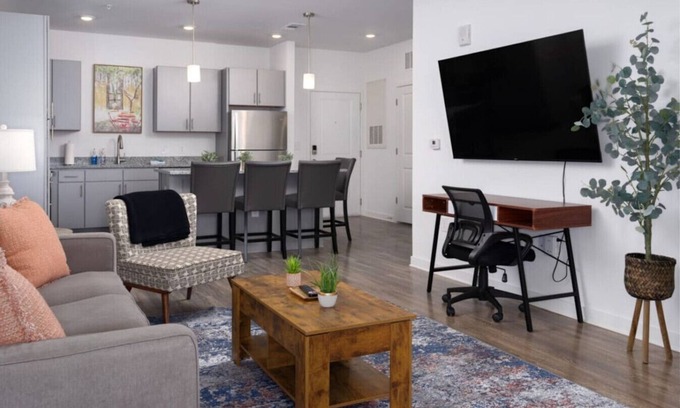 Pelham Apartment | 2 King Suites + Pool Near Oak Mountain