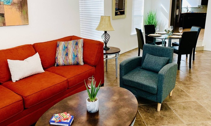 Biggs Field House | 2 Kings in Excelente Área ❤️ near I-10 & Loop 375