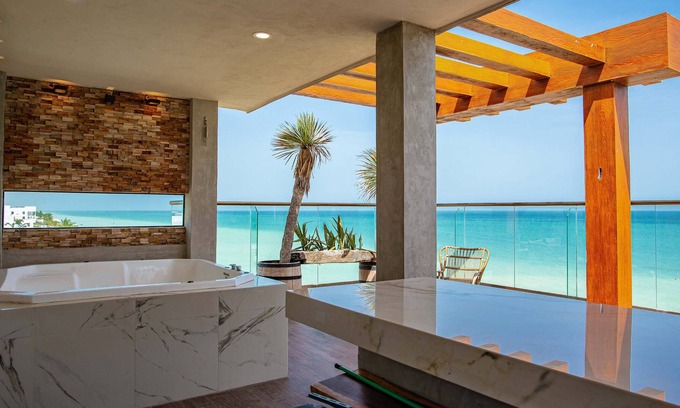 San Benito Apartment | 2 Lux beachfront PH, roof & jacuzzi best amenities