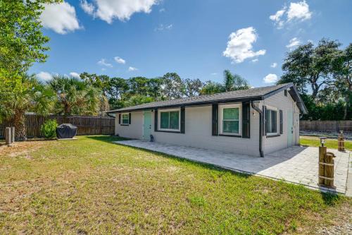 Homosassa House | 2 Mi to 7 Sisters Springs! Home with Resort Perks