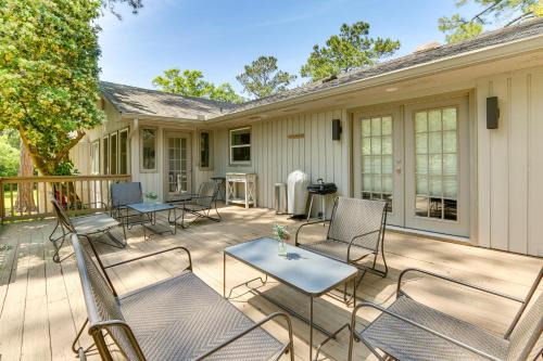 Sea Pines House | 2 Mi to Beach! Sea Pines Resort Home with Large Yard