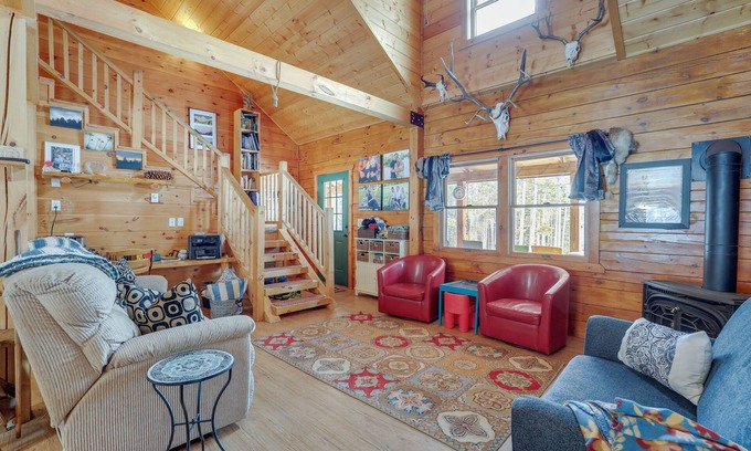 Casper Mountain Cabin | 2 Mi to Skiing: Casper Cabin w/Mtn Views!